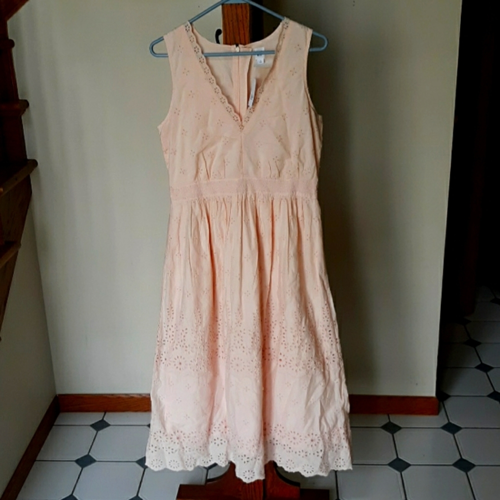 Gap New w/Tag Cotton Eyelet Dress. Size 8